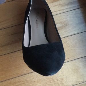 Pour La Victoire black suede shoes